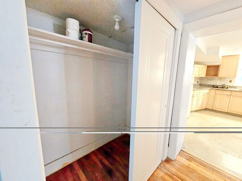 Building Photo - 317 Saint Paul St