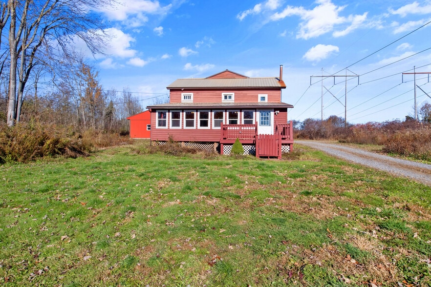 Primary Photo - 6961 Collamer Rd