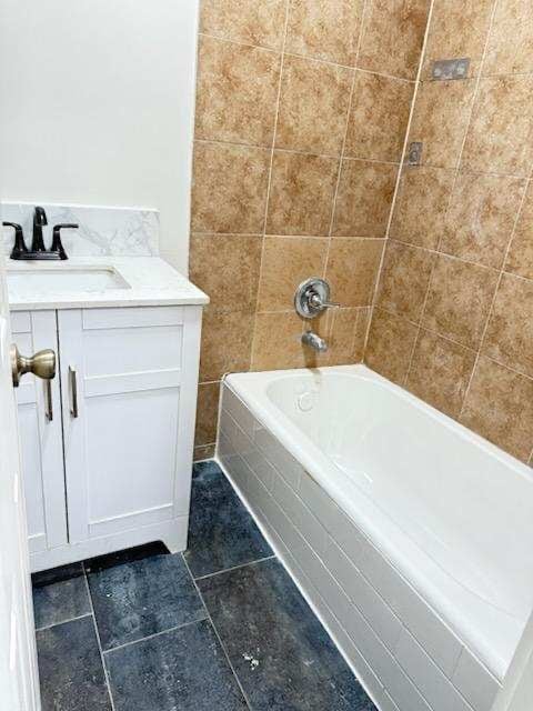 Building Photo - 2627 East 4th St