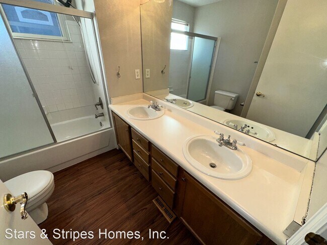 Building Photo - 4 br, 2.5 bath House - 19014 E. Prentice C...