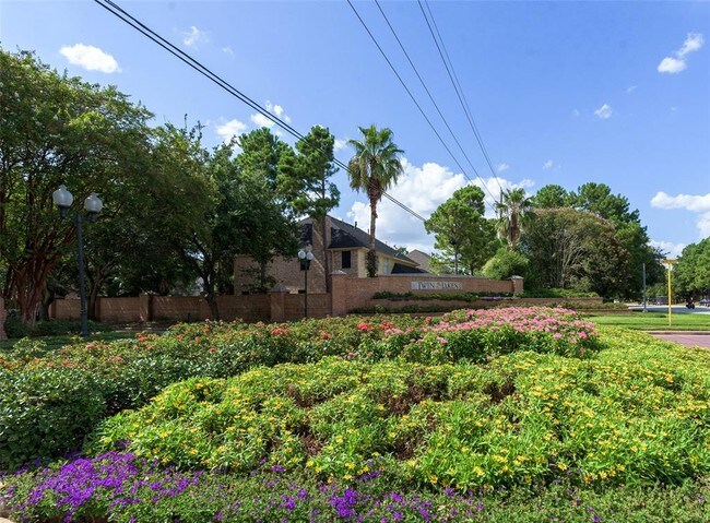 Building Photo - 5403 Kings Ransom Ct