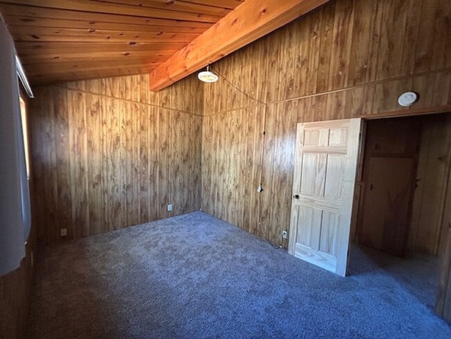 Building Photo - Moonridge 2 Bedroom near Bear Mountain