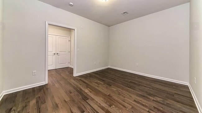 Building Photo - 536 Broadway