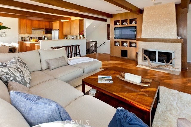 Building Photo - 3601 Manhattan Ave