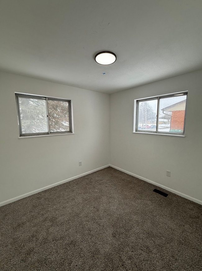 Building Photo - 6693 Sterling Dr