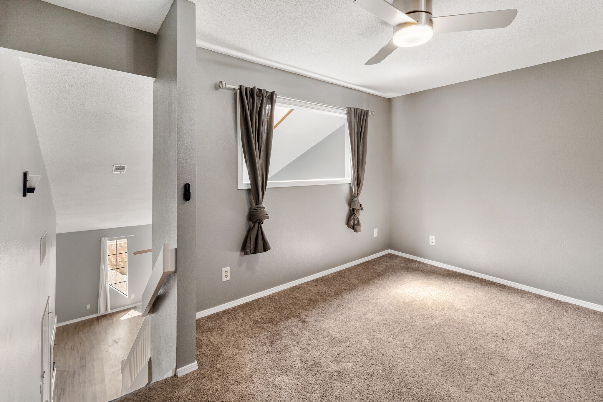 Building Photo - 5001 Grande Dr