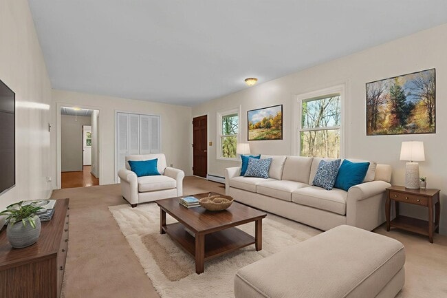 Building Photo - Charming 3-bedroom, 2-bath traditional home situated less than two miles from Clemson University!