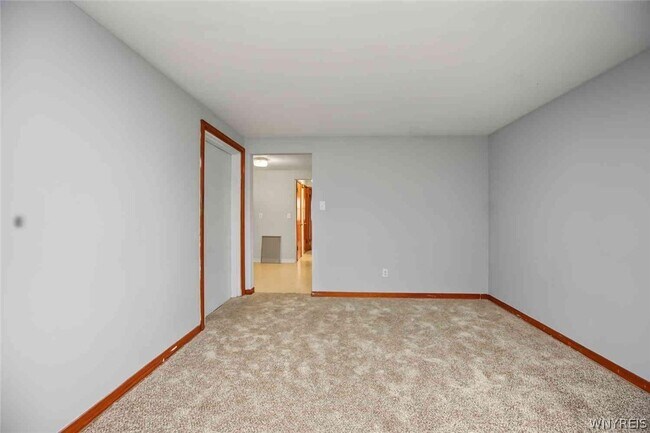 Building Photo - 40 Eagan Dr
