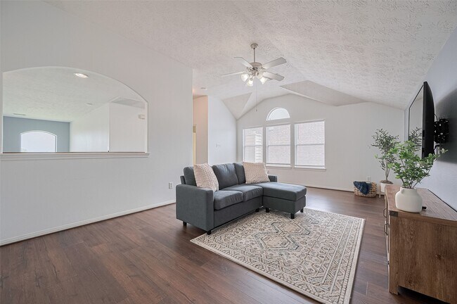 Building Photo - 21506 Avalon Queen Dr