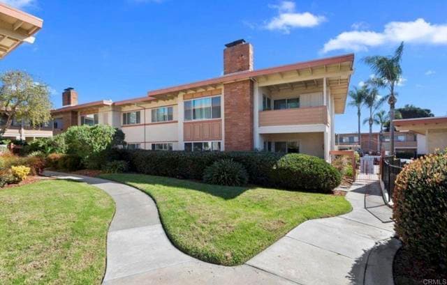 Building Photo - 6880 Hyde Park Dr