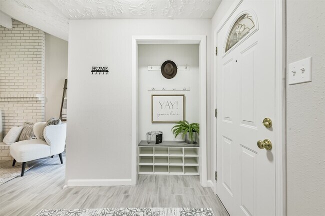 Building Photo - 12415 Pantano Drive