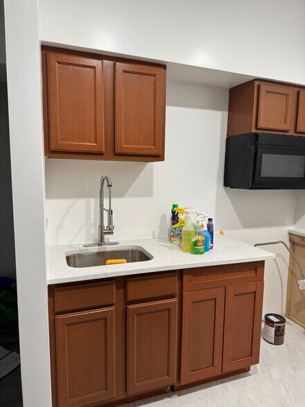 Kitchen - 48 1/2 3rd St