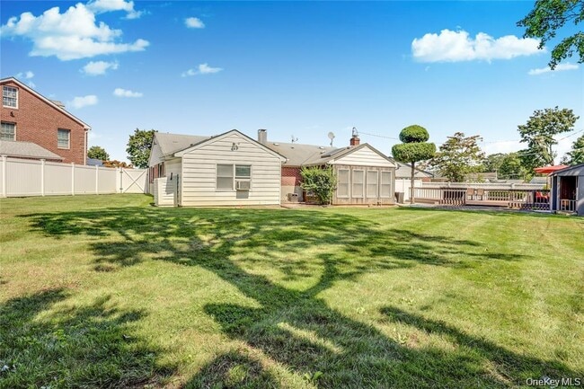 Building Photo - 2480 Fir Ct