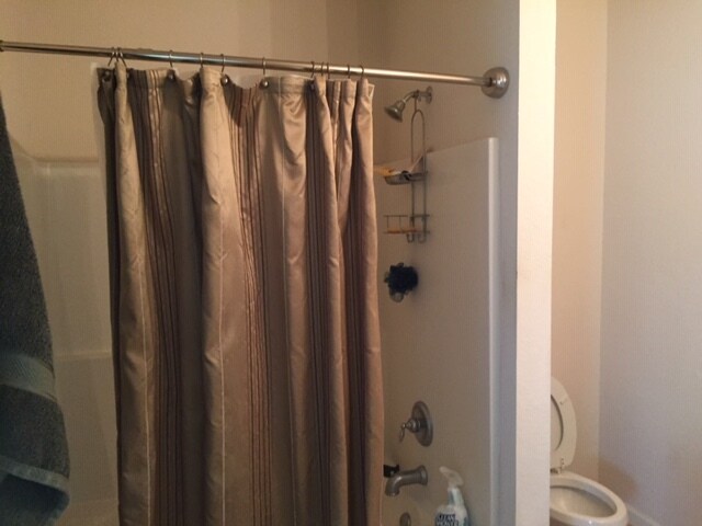 Building Photo - 10277 English Manor Dr