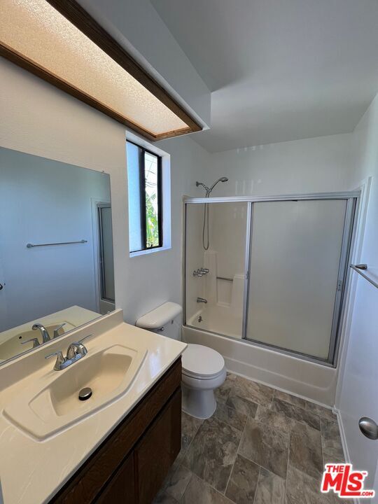 Building Photo - 1114 W 155th St