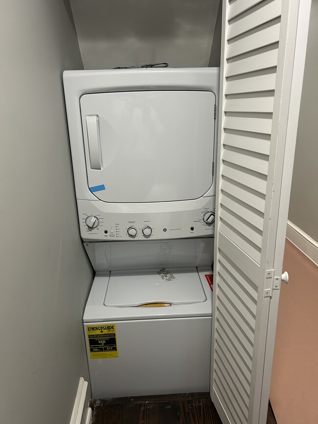 Building Photo - 74 Delaware Ave