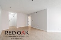 Building Photo - 350 S Reno St