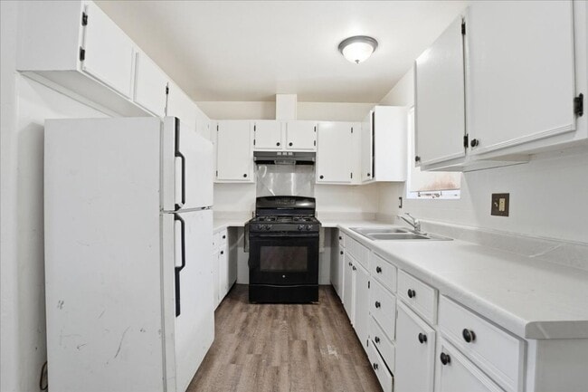 Building Photo - 7462-7462 21st Street