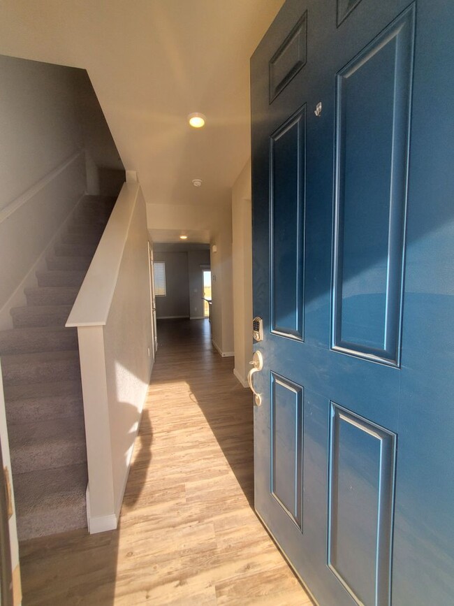 Building Photo - Beautiful and Spacious 3BR House in Freder...