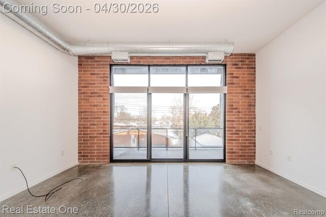 Building Photo - 211 E 9 Mile Rd