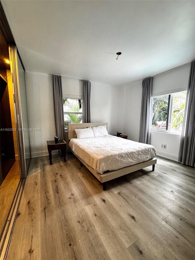 Building Photo - 3470 Sheridan Ave