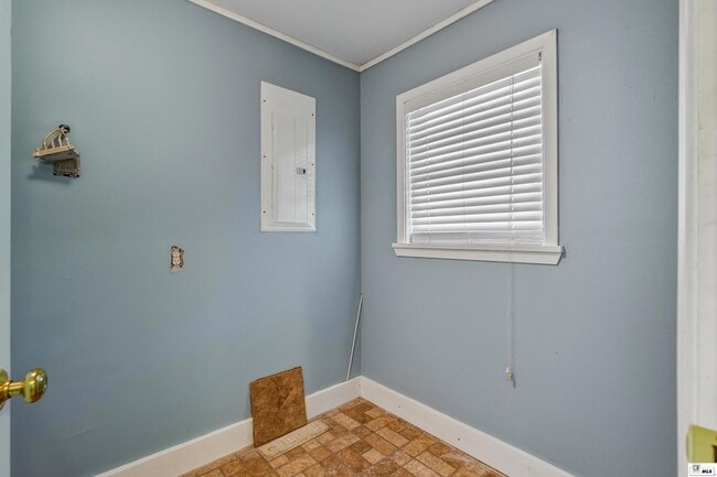 Building Photo - 2013 Frances Pl