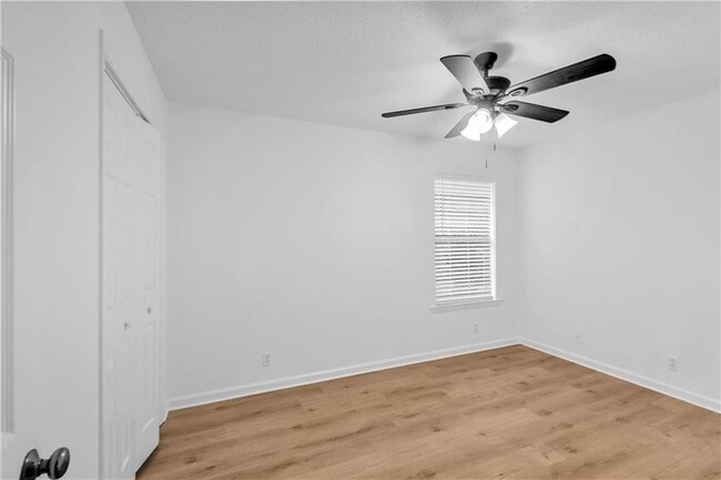 Building Photo - 509 Cedar St