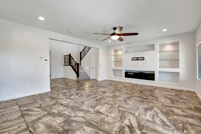 Building Photo - 1751 W Desperado Way