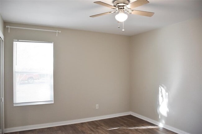 Building Photo - 7703 Elderberry Dr