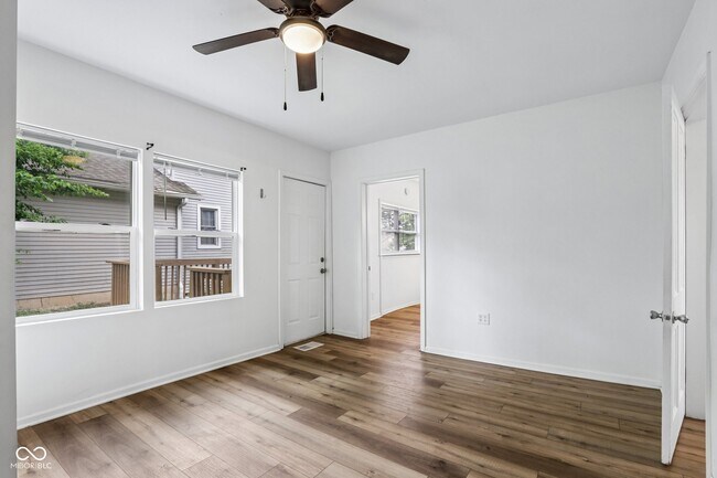 Building Photo - 809 N Meridian St Rd