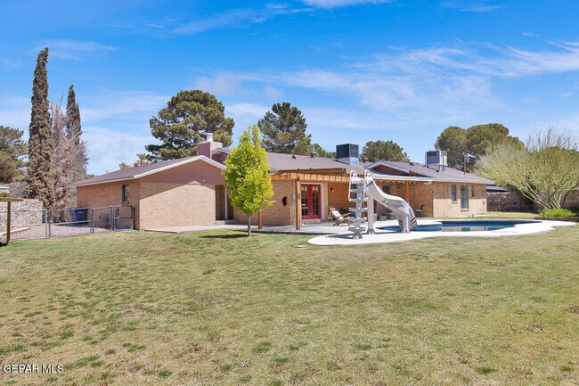 Building Photo - 779 Clay Ct