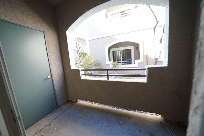 Building Photo - 9330 W Maule Ave