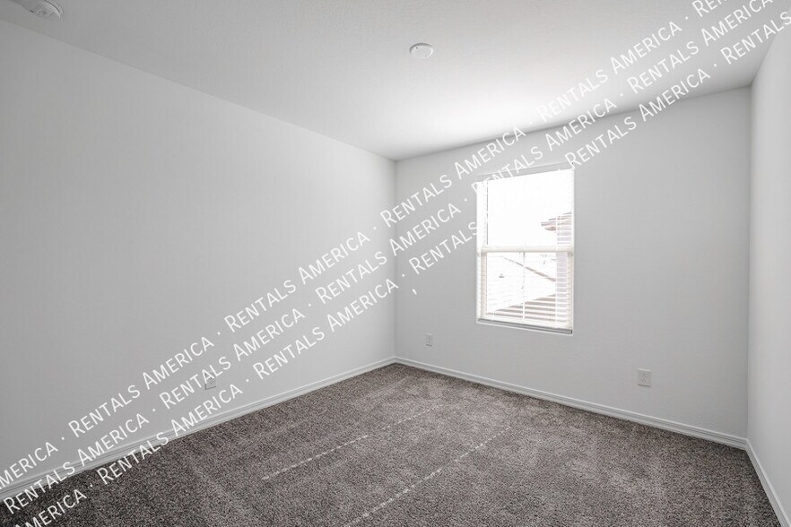 Building Photo - 25196 N 142nd Dr