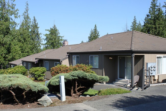 Primary Photo - Woodland Garden Apartments