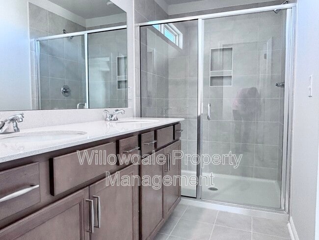 Building Photo - 398 Chesapeake Cmns St