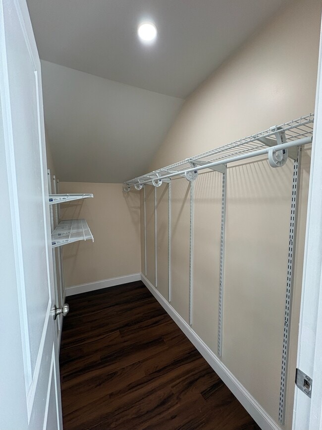 Building Photo - 516 Delaware Ave