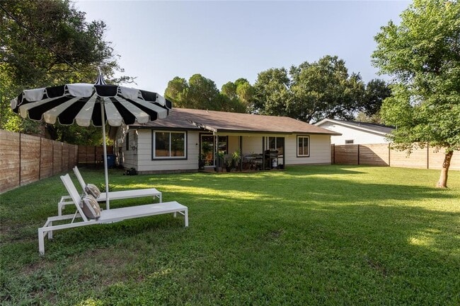 Building Photo - 5402 Fernview Rd