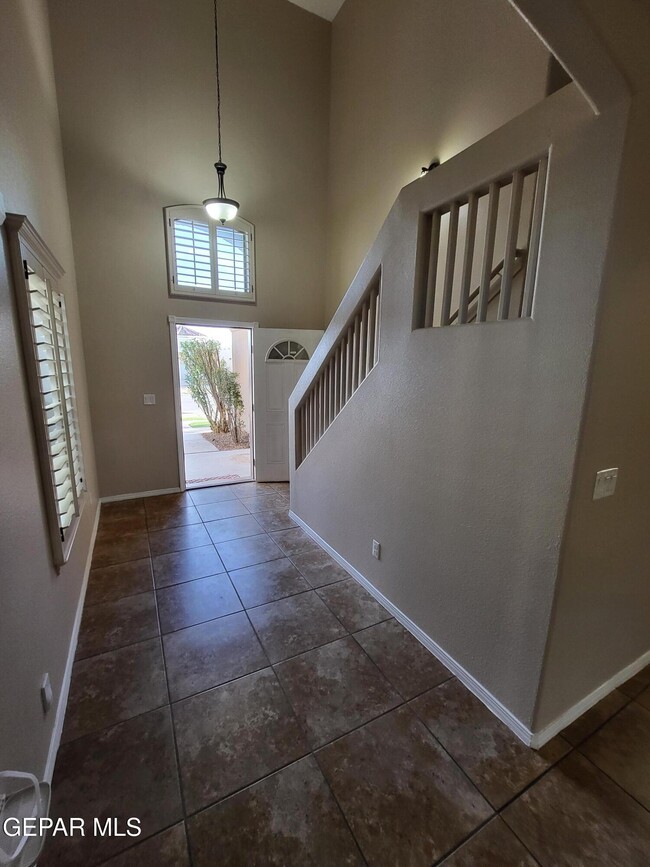 Building Photo - 14681 Spanish Point Dr