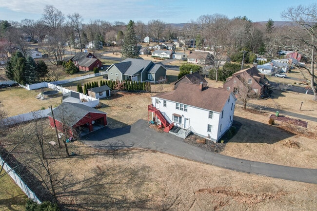 Building Photo - 107 Buff Rd