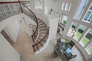 Building Photo - 5401 Snowberry Dr