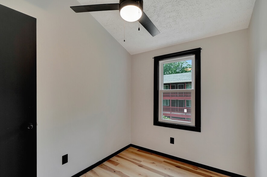 Building Photo - 2225 D St
