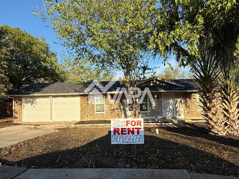 Primary Photo - 8350 Hastings