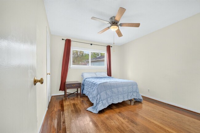 Building Photo - 12823 Westhorpe Dr