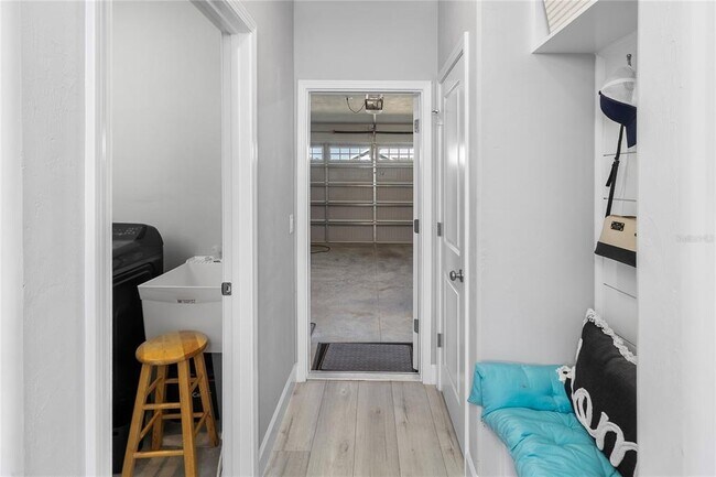Building Photo - 1713 SW 72nd CIR