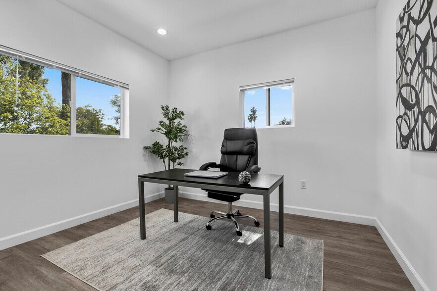 Building Photo - 14727 Friar St