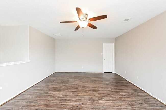 Building Photo - 29430 Legends Bluff Dr