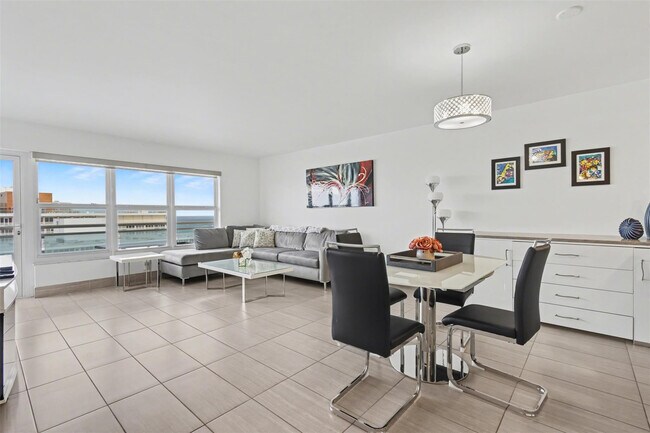 Building Photo - 3900 Galt Ocean Dr