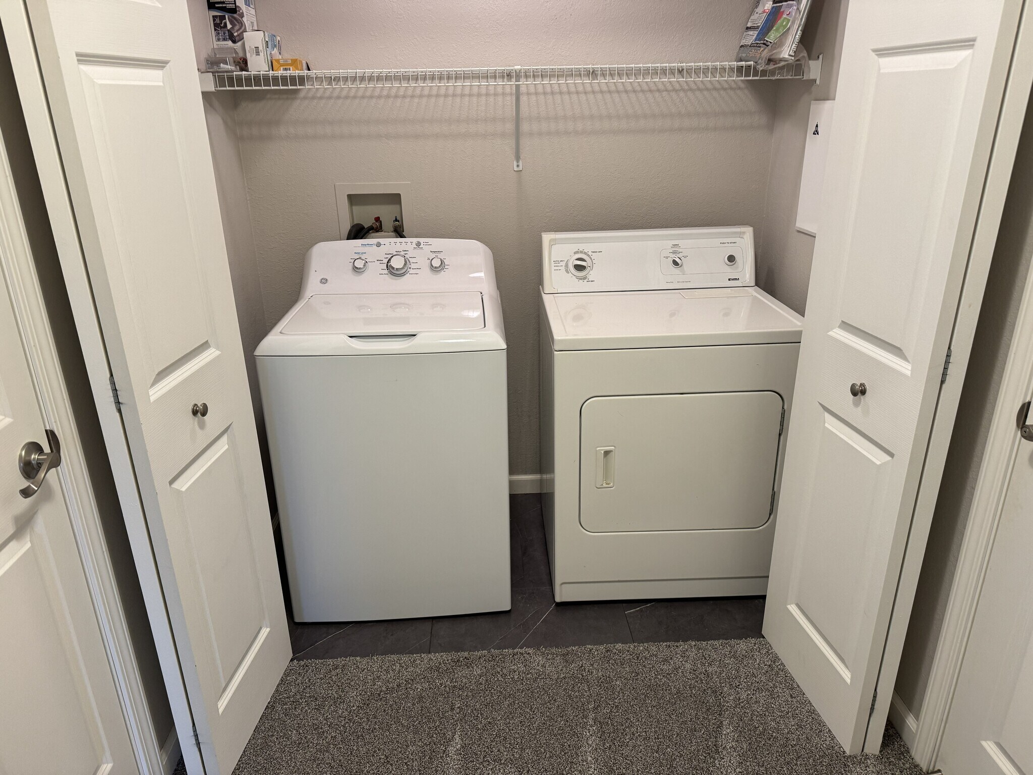 In Unit Washer and Dryer included. - 1321 Lake Dr W