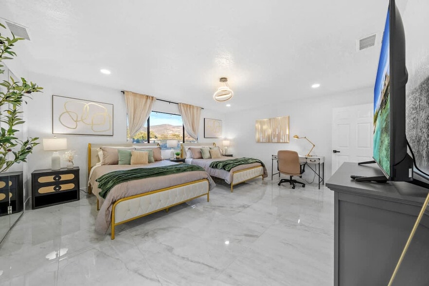 Building Photo - 14552 Skyline Truck Trail