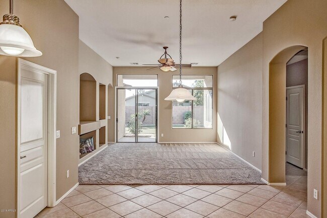 Building Photo - 13505 W Catalina Dr